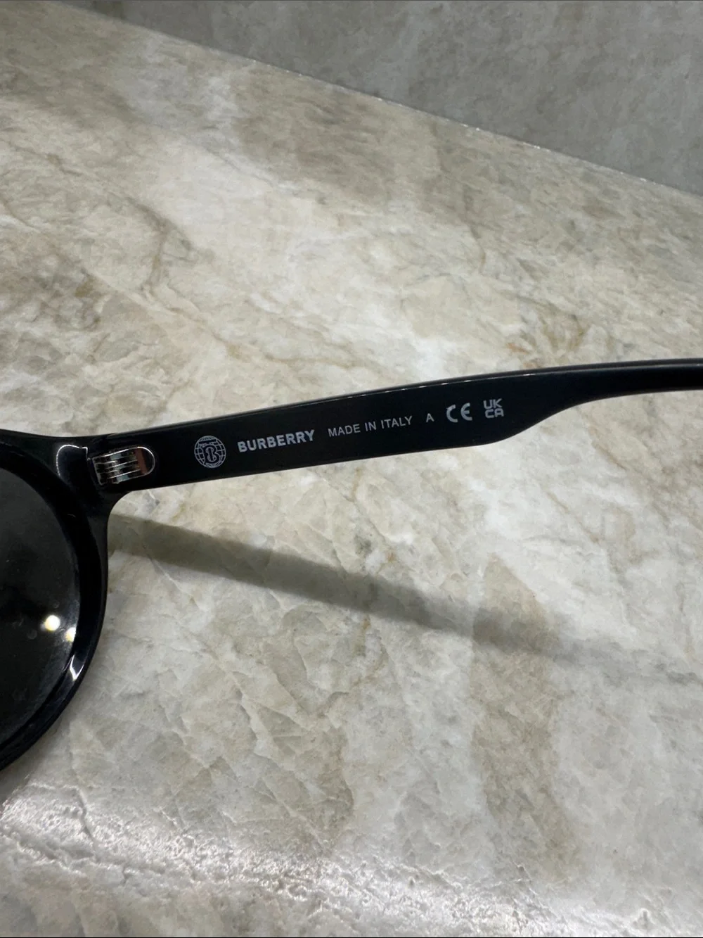 Burberry Black Round Men’s Sunglasses